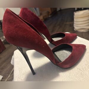 BRAND NEW Suede Heels By STEVE MADDEN - Size 9M - Heel Height 4.5” - box 1A